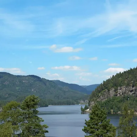 Midtholmen By Interhome Konsmo